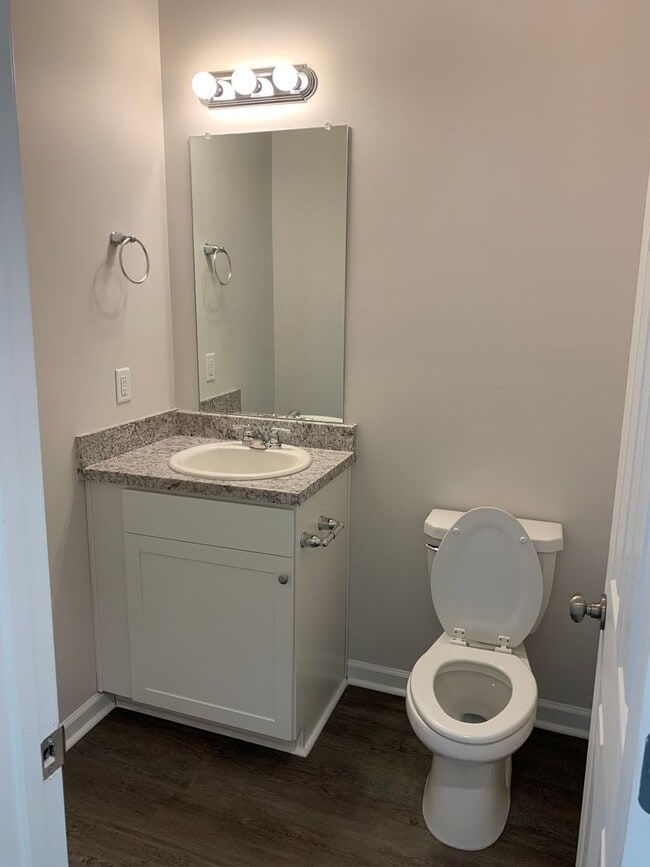Building Photo - Move-In Ready! Spacious 3-Bedroom, 2-Bath Home in Waterbury — Apply Today to Secure Yours!