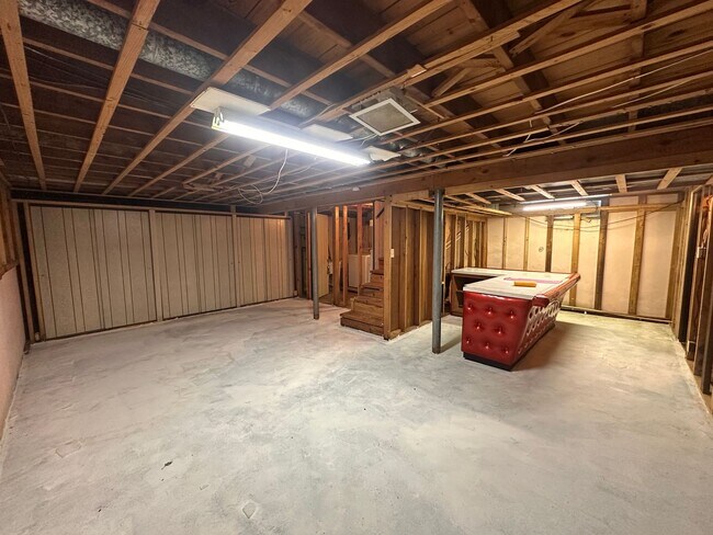 Building Photo - 4806 Imperial Terrace