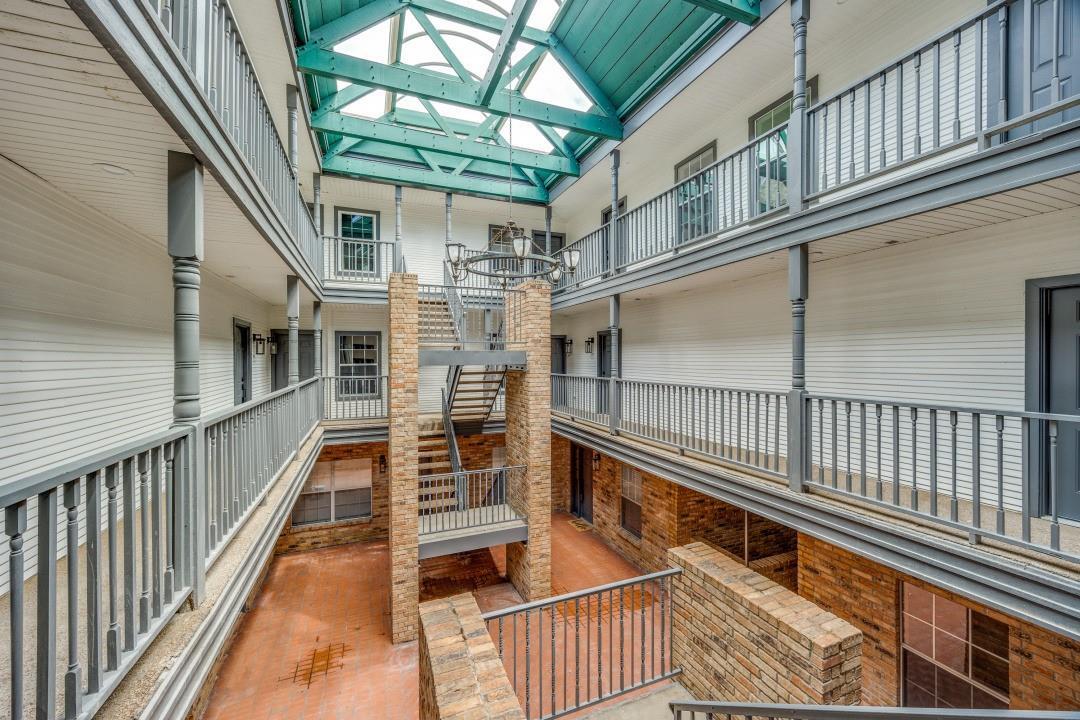 Building Photo - 5325 Bent Tree Forest Dr