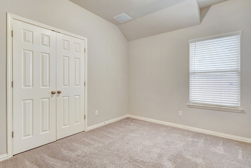 Building Photo - 213 Mindy Way