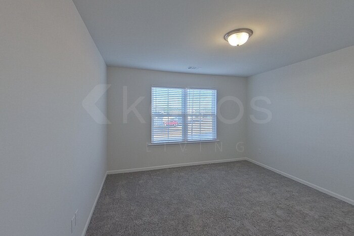 Building Photo - 120 Western Red Cedar Dr