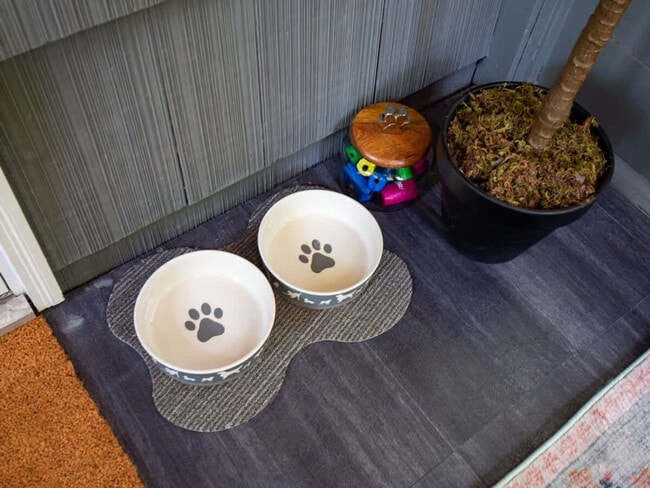 Building Photo - 3815 Ellendale Rd