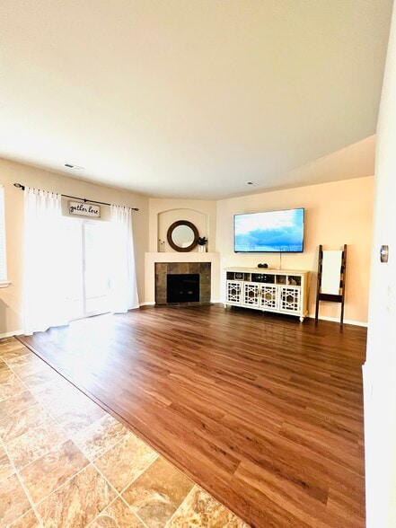 Living Room - 18121 76th Ave E