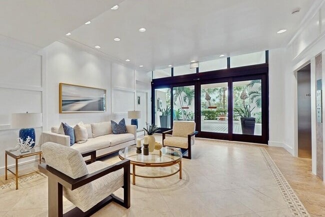 Building Photo - 300 Ocean Trail Way