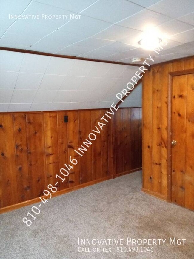 Building Photo - 2106 E Bristol Rd