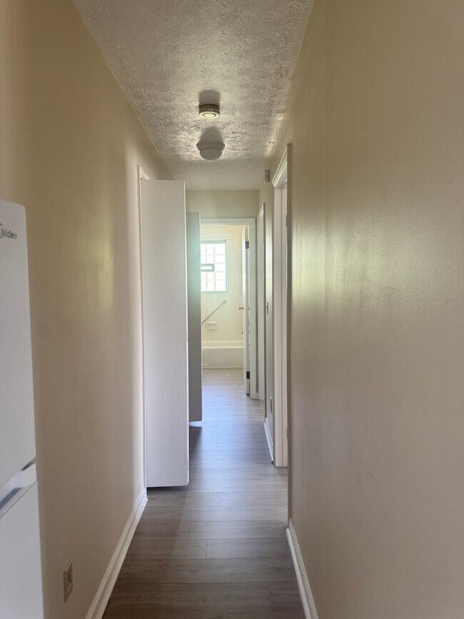 Building Photo - 1408 Jackson Ln