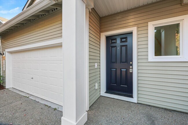 Building Photo - Like-New Tumwater Hill Home with A/C - 3 beds, 2.5 baths