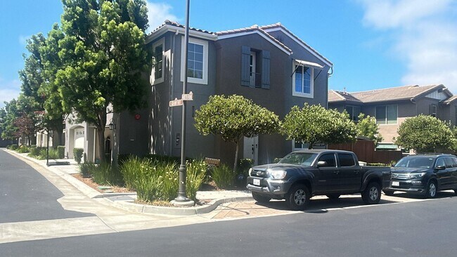 Building Photo - 2232 Granby Way