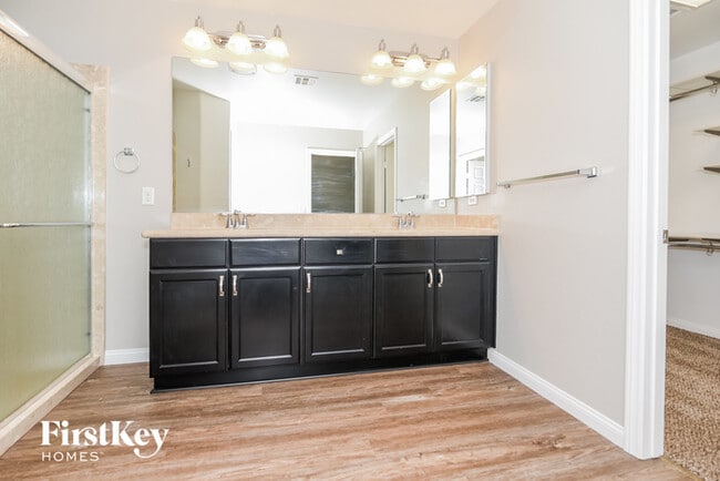 Building Photo - 9826 Smokey Moon St