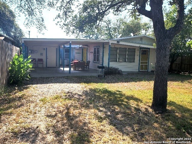 Primary Photo - 305 N 4th St