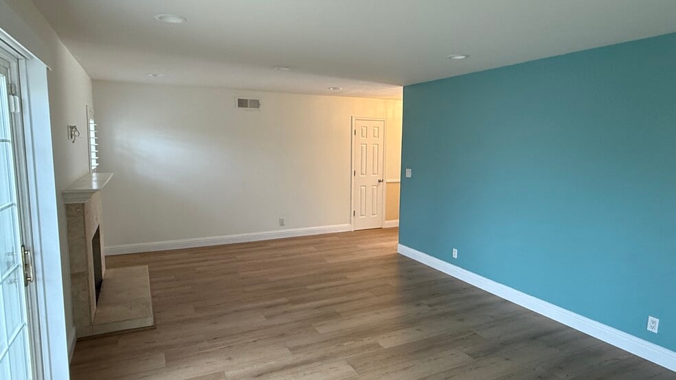 Living Room - 1577 Duvall Dr