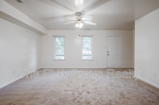 Building Photo - 2909 2nd Ave