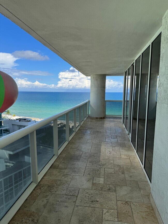 Building Photo - 1800 S Ocean Dr