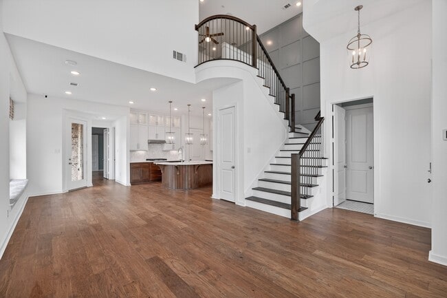 Building Photo - 599 Cypress Vly Ave