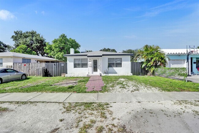 Building Photo - 3 br, 2 bath House - 242 SW 9th St # 1