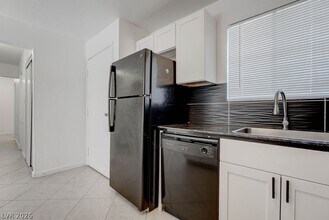 Building Photo - 5396 S Swenson St