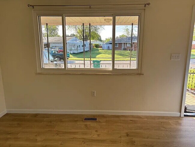 Building Photo - Remodeled 3-bedroom ranch house with HVAC, vinyl windows, garage and large private yard.