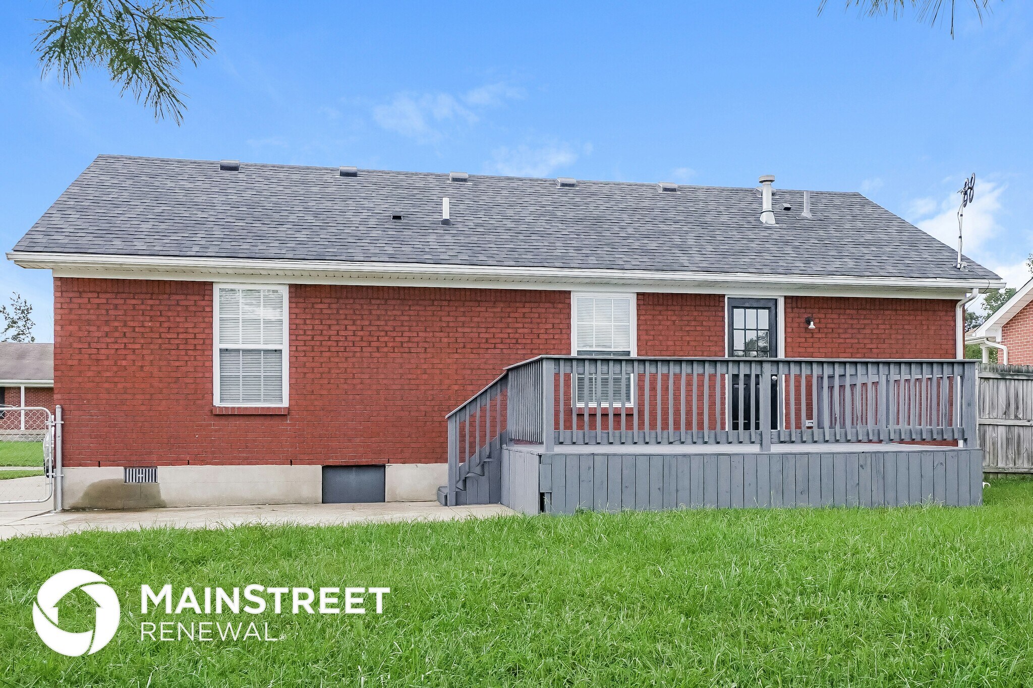 Building Photo - 249 Drake Dr