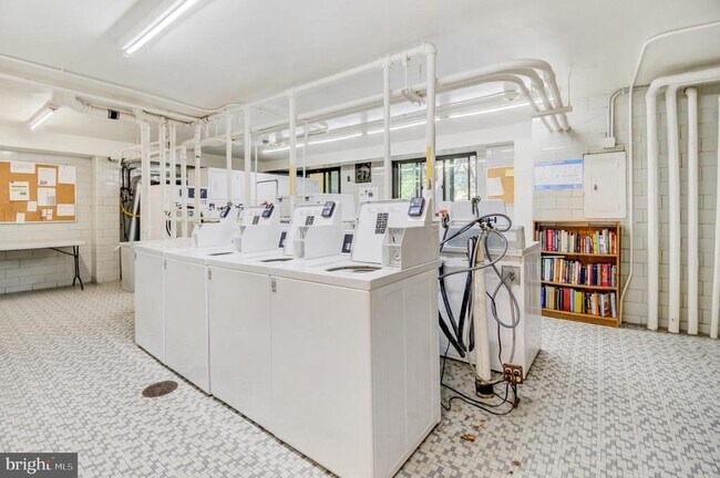 Building Photo - 5410 Connecticut Ave NW