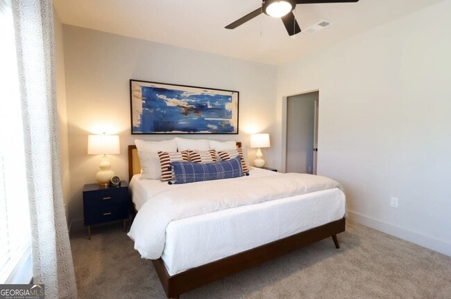 Building Photo - 300 Hwy 81