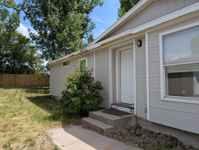 Building Photo - 1144 W Aspen Park Cir