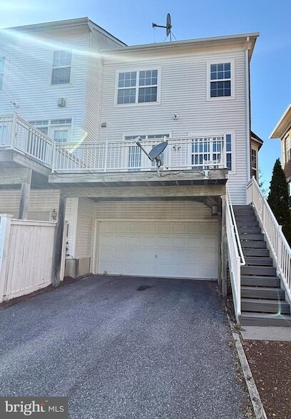 Building Photo - 23624 Overlook Park Dr