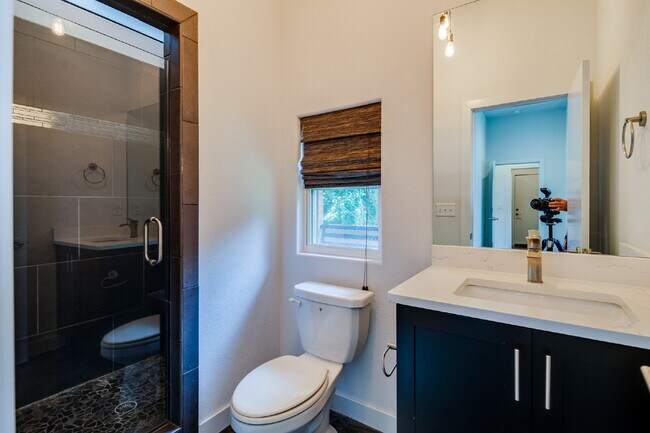 Building Photo - "Classy 3-Bed Oasis with Granite Touches &...