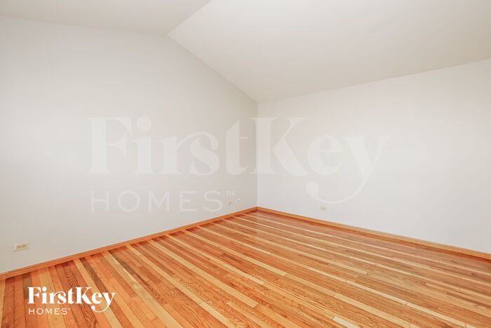 Building Photo - 1907 Vermette Cir