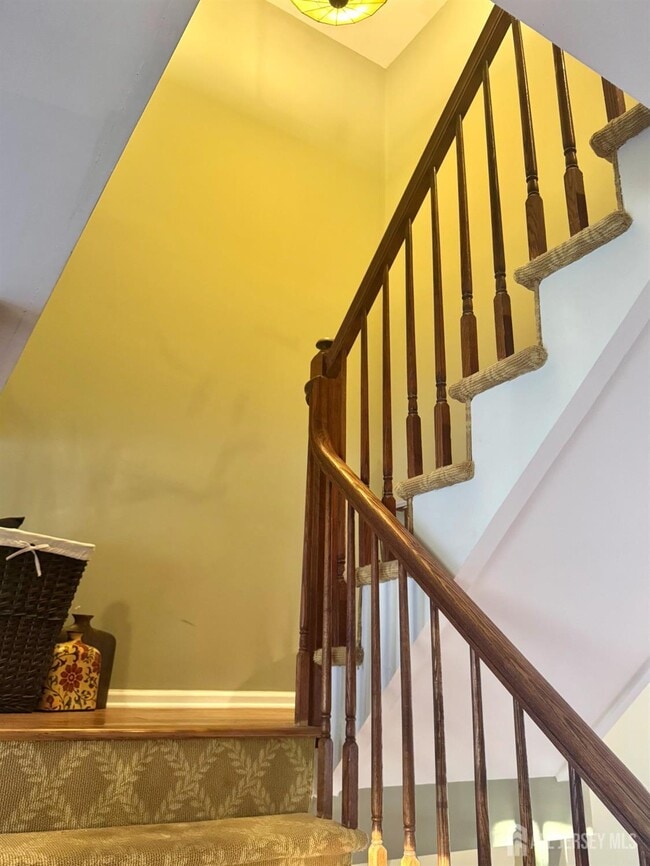 Building Photo - 32 Ketley Pl