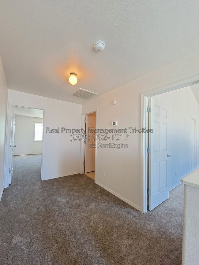 Building Photo - 7606 Quadra Dr