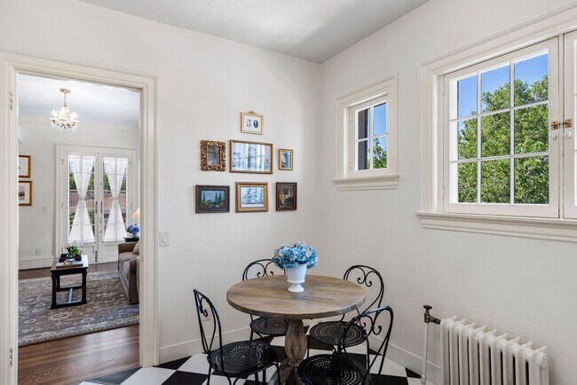 Building Photo - All-Utilities-Included Studio in Historic Bristol Manor | Pet Friendly