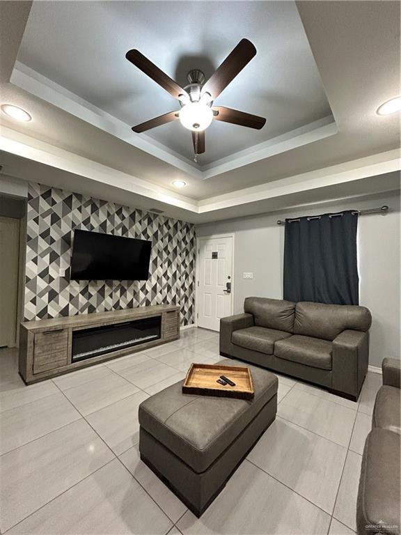 Building Photo - 12 N Ebony St