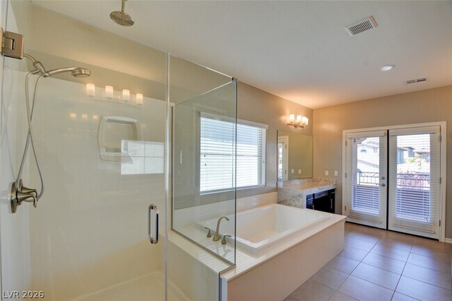 Building Photo - 12101 Edgehurst Ct