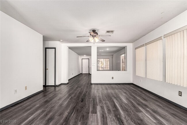 Building Photo - 1828 Vista Pointe Ave