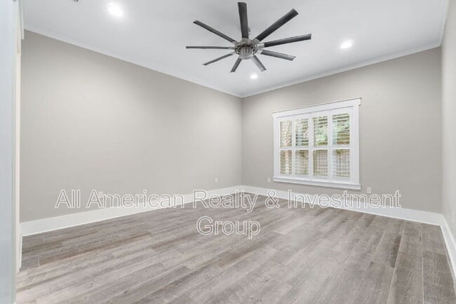 Building Photo - 52 Okahatchee Cir SE