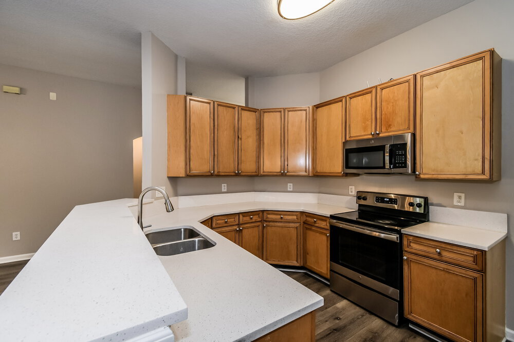 Building Photo - 9202 Redtail Dr