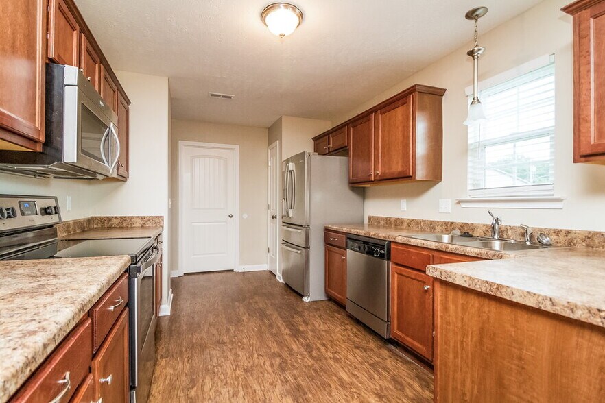 Building Photo - 624 Big Hurricane Dr