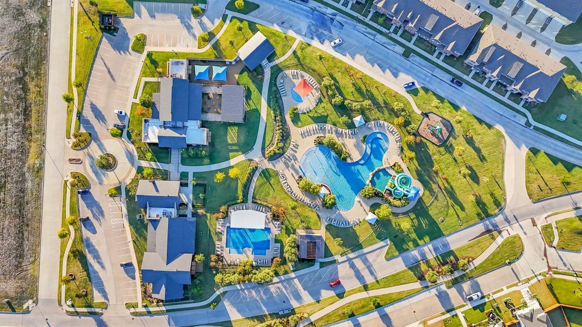 Building Photo - 3220 Sioux Trl