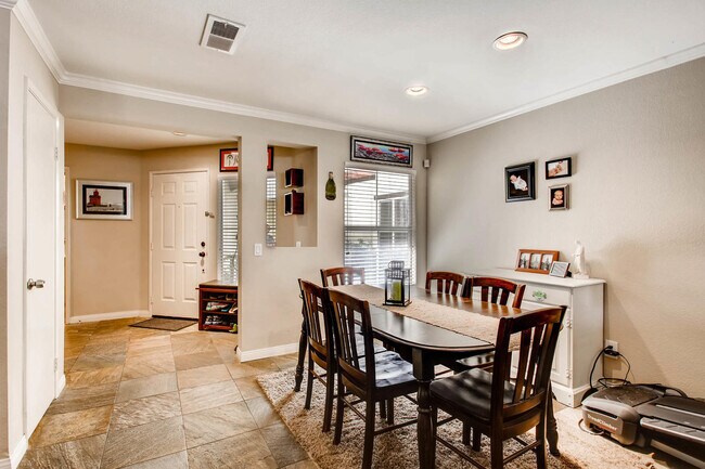 Building Photo - Stylish 3-Bedroom Townhome Near San Luis R...