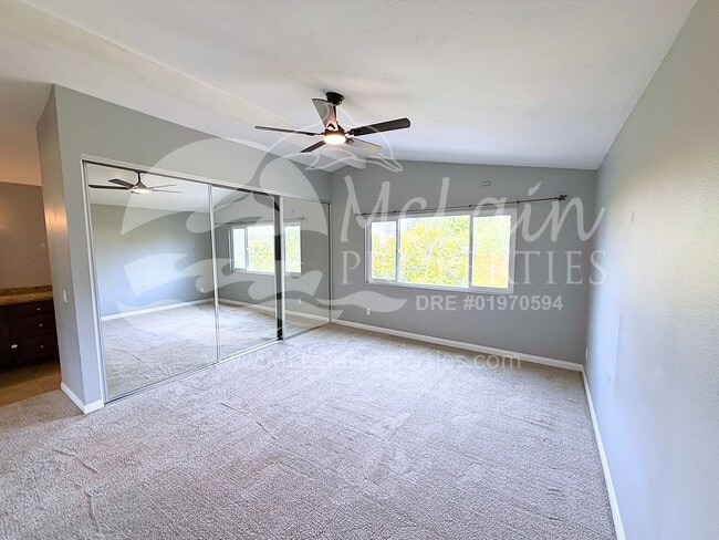 Building Photo - 4 bd with SOLAR  and AC with huge yard!