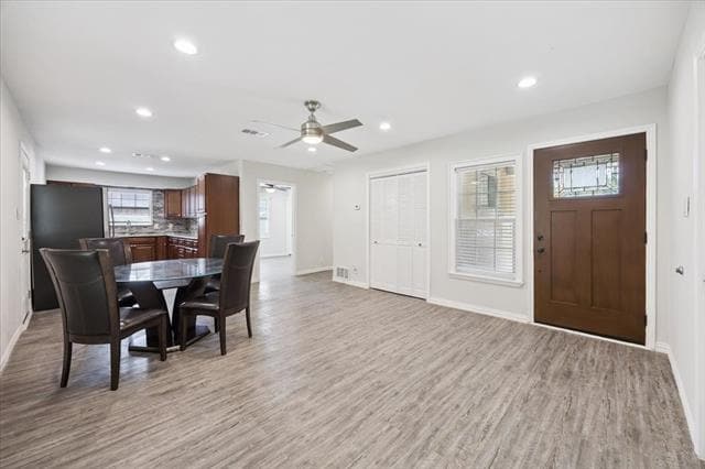 Building Photo - 2509 Avenel Dr