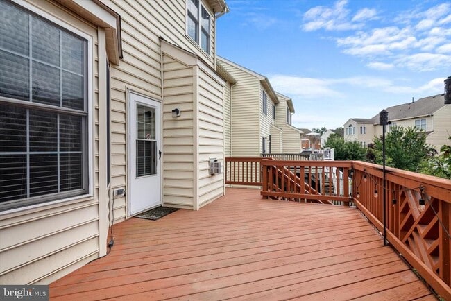Building Photo - 22576 Welborne Manor Square