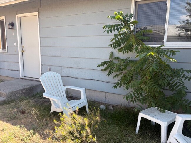 Primary Photo - 171