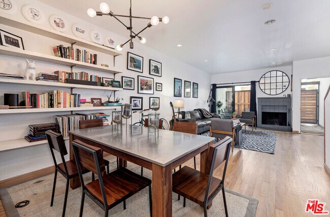 Building Photo - 1133 24th St