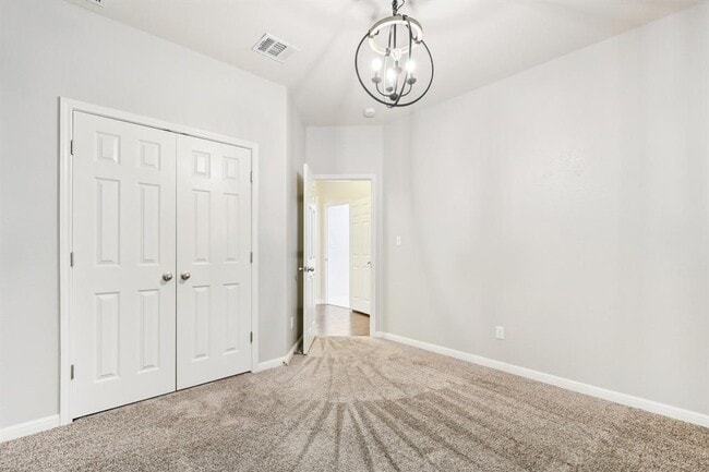 Building Photo - 2244 Hilltop Climb Dr