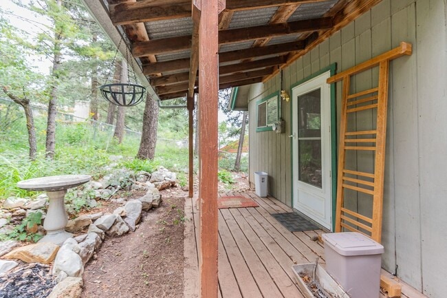 Building Photo - Great Mountain Home - Fully Furnished