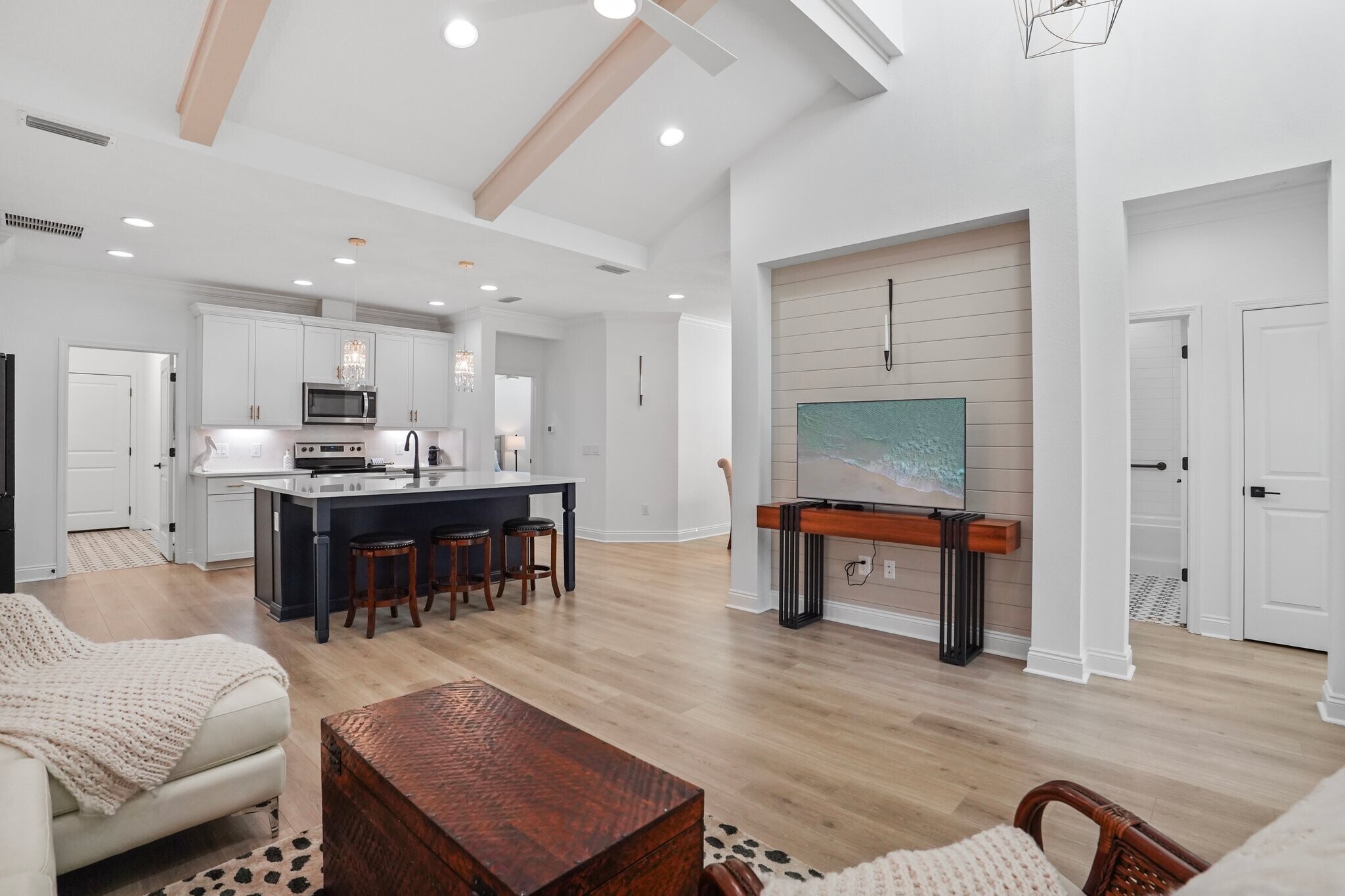 Building Photo - 9284 Cool Breeze Dr