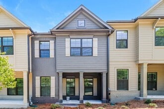 Building Photo - 612 Elliston Pl