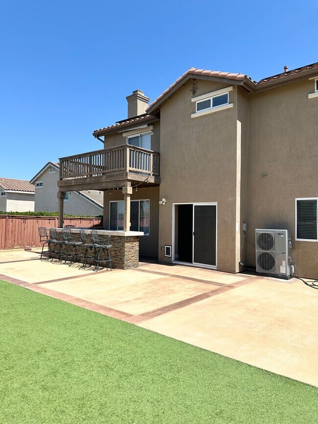 Building Photo - 1508 Robles Dr