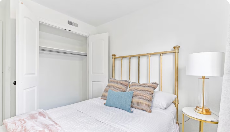 Building Photo - 5750 S 900 E